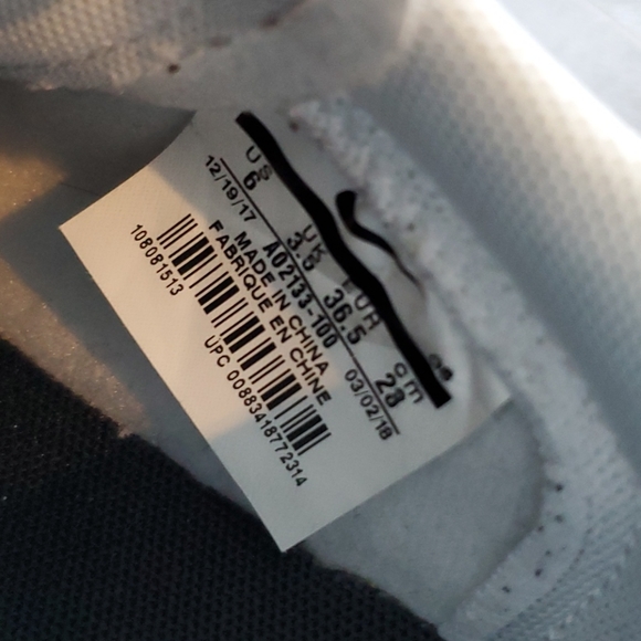 Nike White and Black croc soowsh Sneakers - Picture 5 of 8